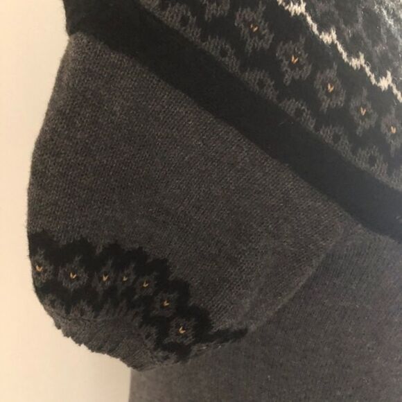 BCBG MaxAzria Gray Short-sleeve Sweater Dress - Size M - Picture 6 of 6